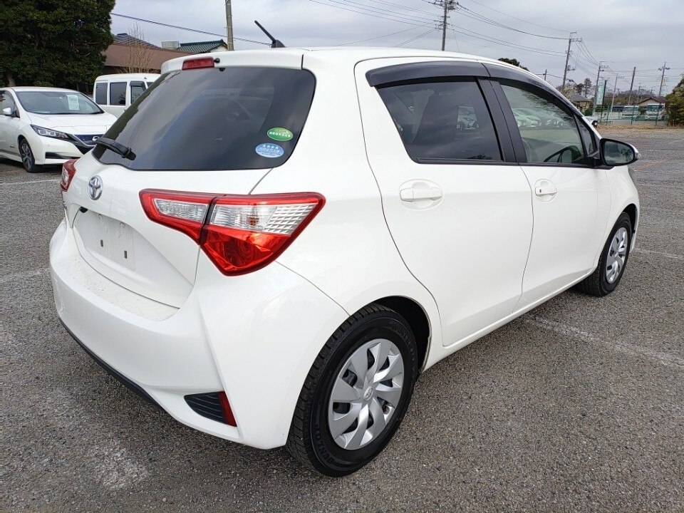 TOYOTA VITZ