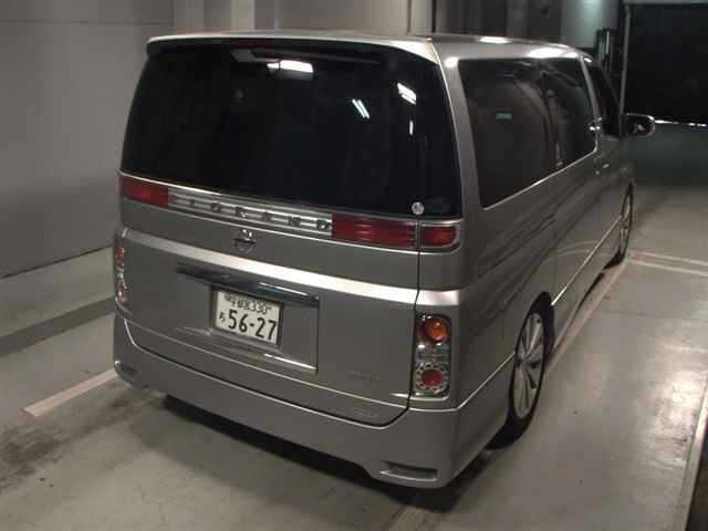 NISSAN ELGRAND