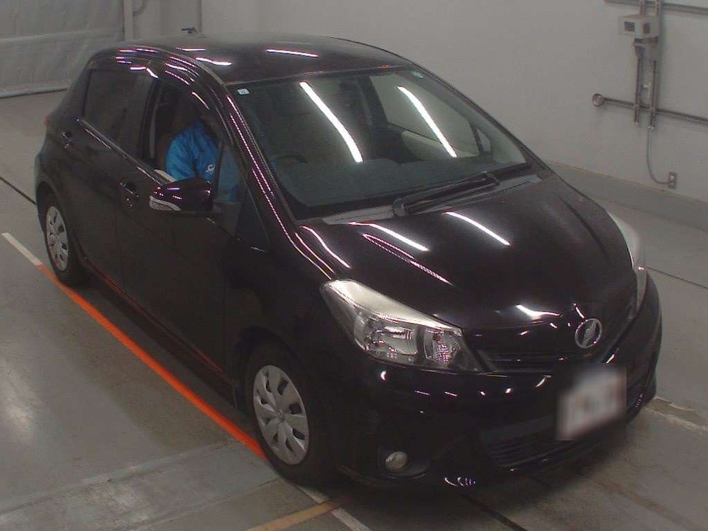TOYOTA VITZ