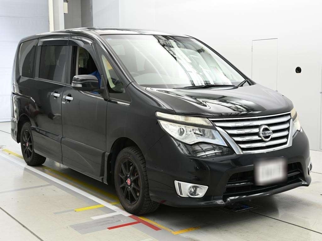 NISSAN SERENA