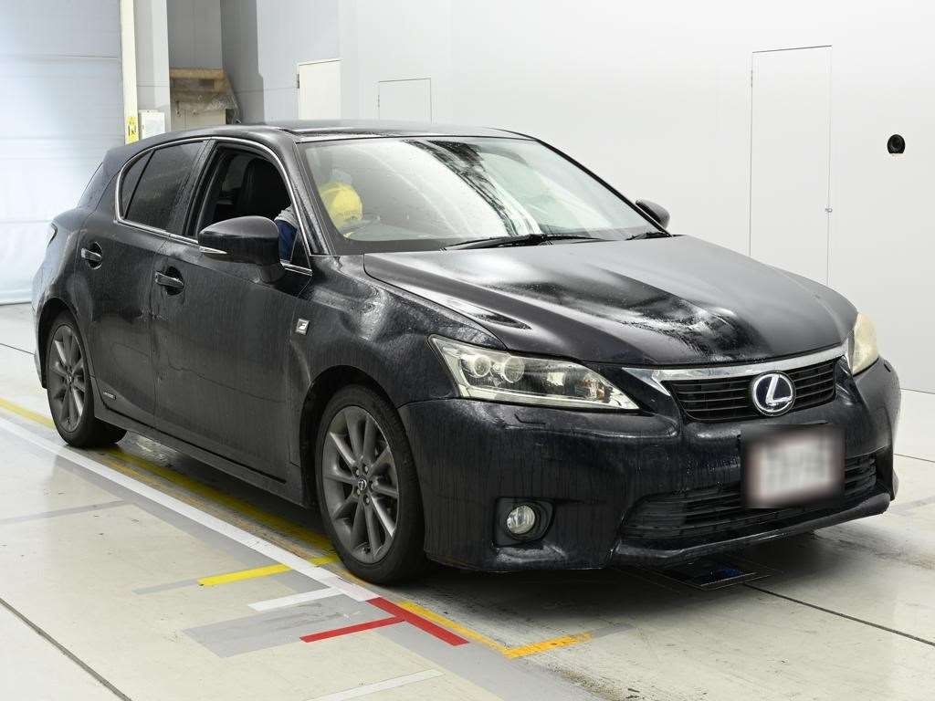 LEXUS CT200H