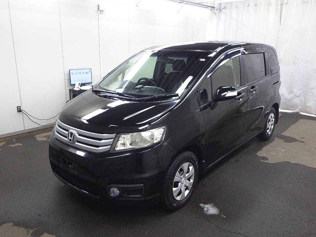 HONDA FREED SPIKE
