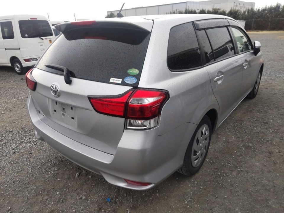 TOYOTA COROLLA FIELDER
