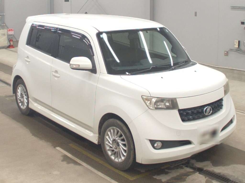 TOYOTA BB