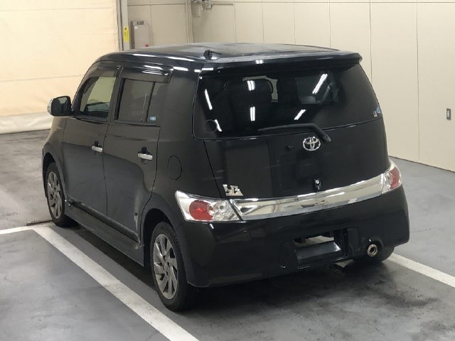 TOYOTA BB