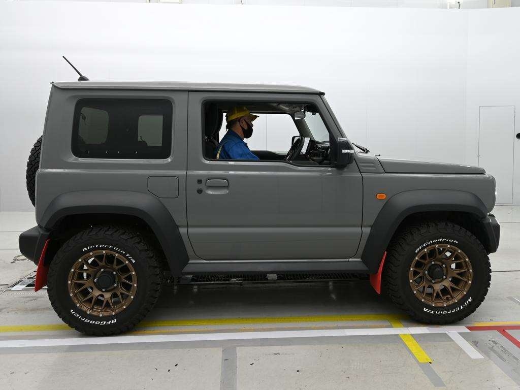 SUZUKI JIMNY SIERRA