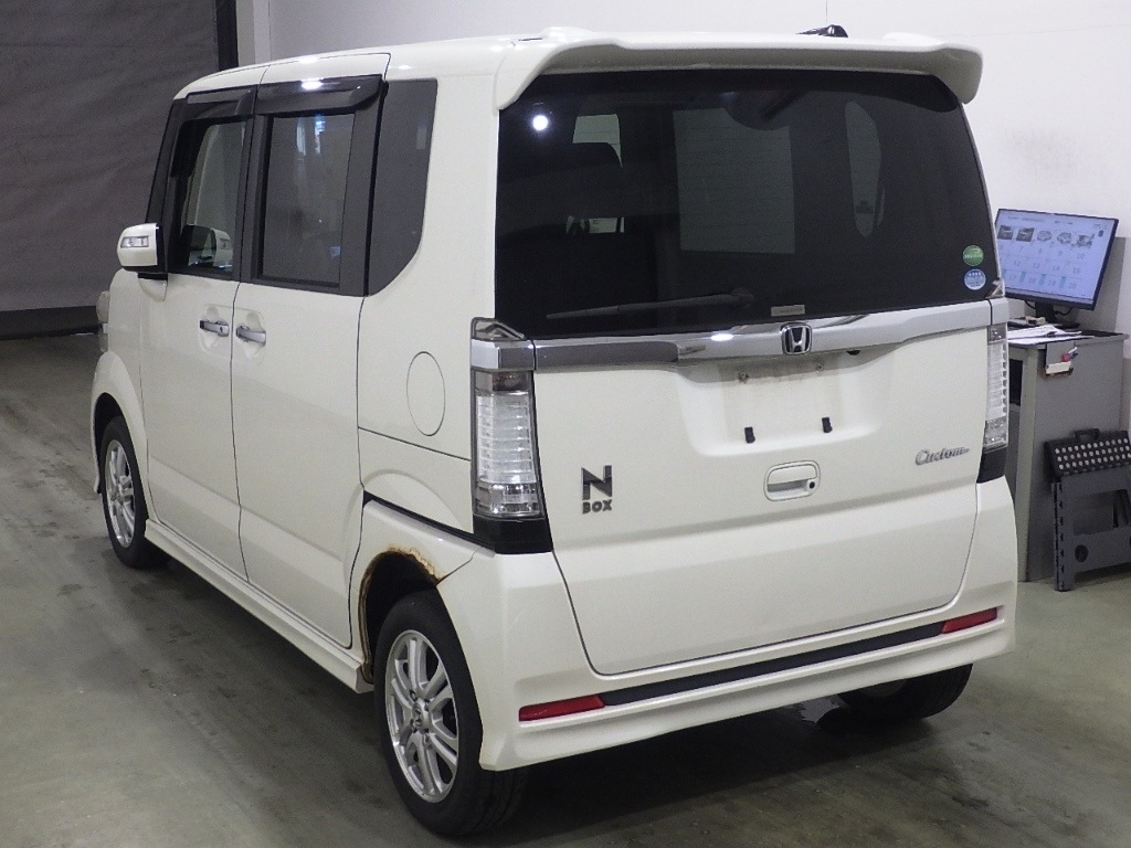 HONDA N-BOX