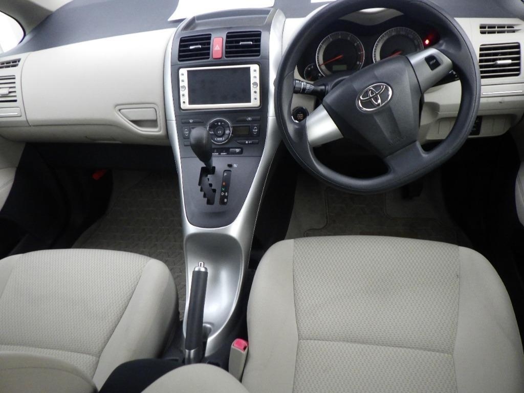 TOYOTA AURIS