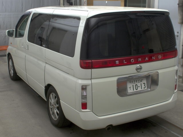 NISSAN ELGRAND