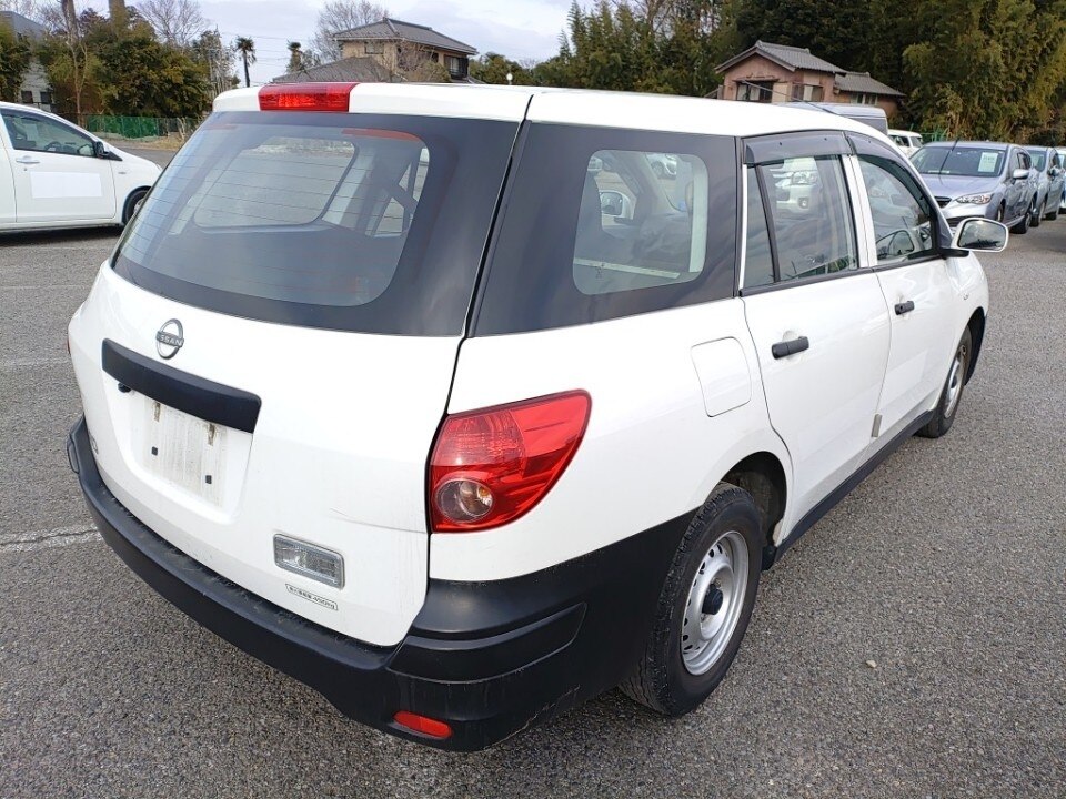 NISSAN AD