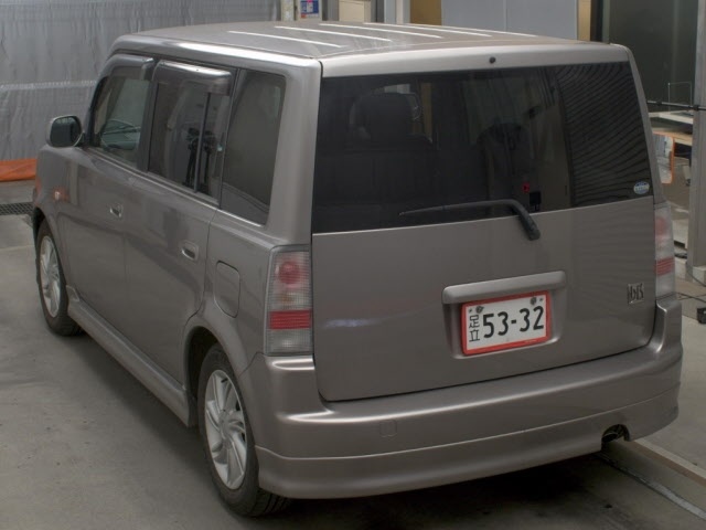 TOYOTA BB