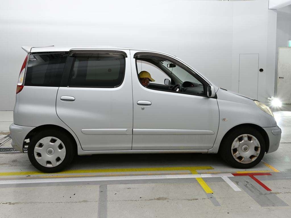 TOYOTA FUNCARGO