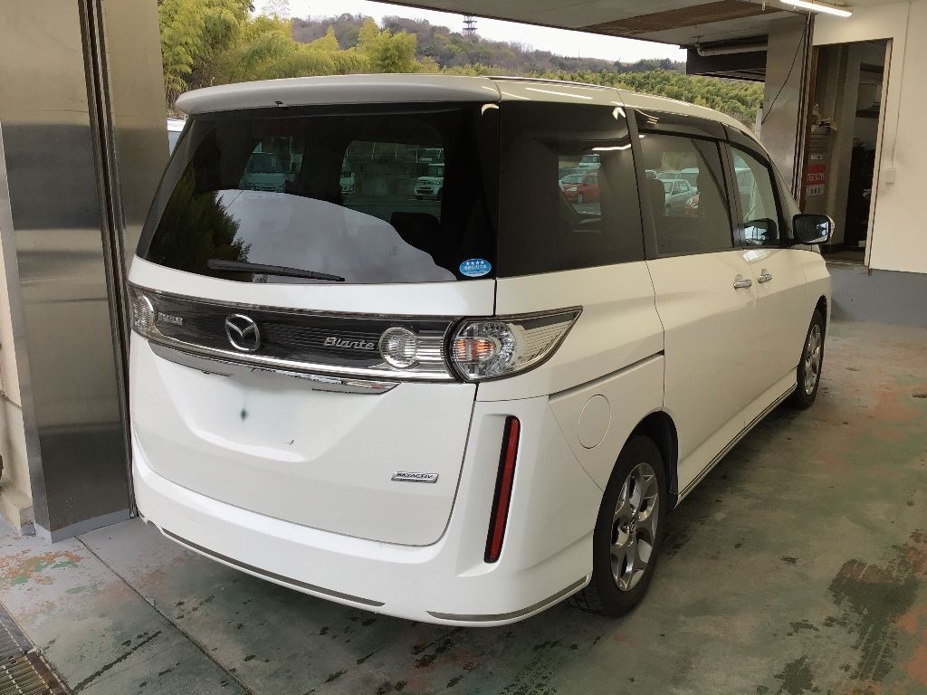MAZDA BIANTE