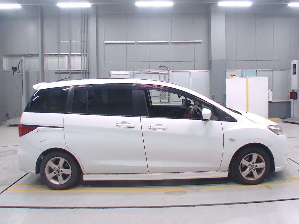 NISSAN LAFESTA