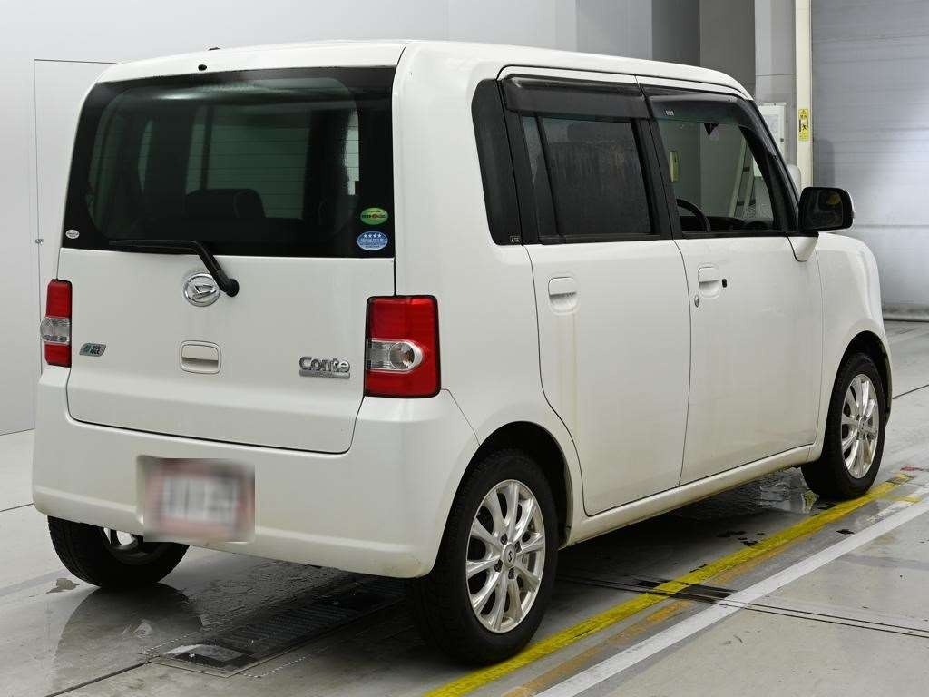 DAIHATSU MOVE CONTE