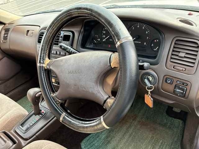 TOYOTA MARK II
