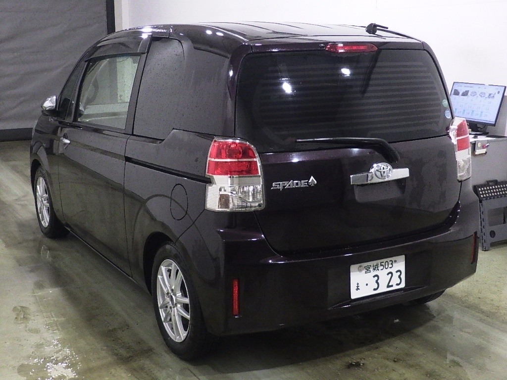 TOYOTA SPADE