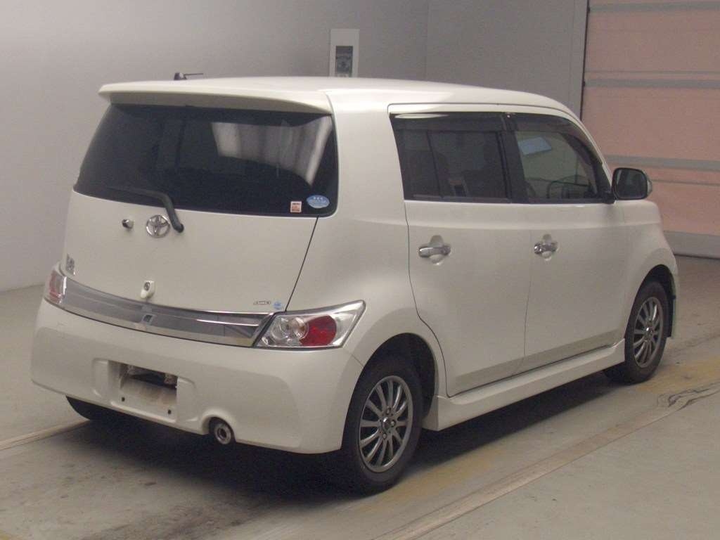 TOYOTA BB