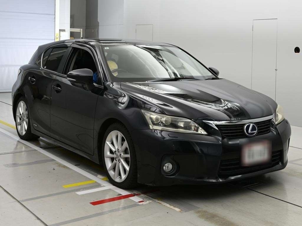 LEXUS CT200H