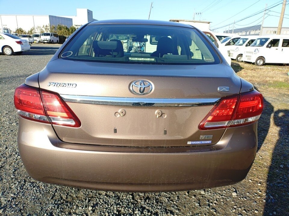TOYOTA PREMIO