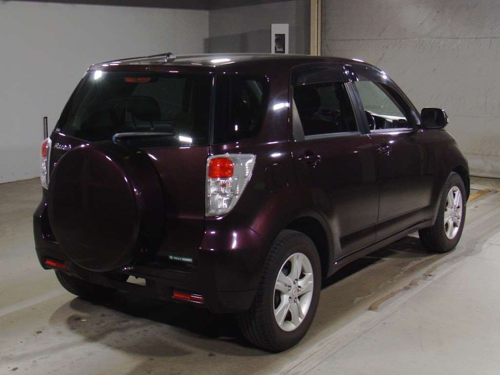TOYOTA RUSH
