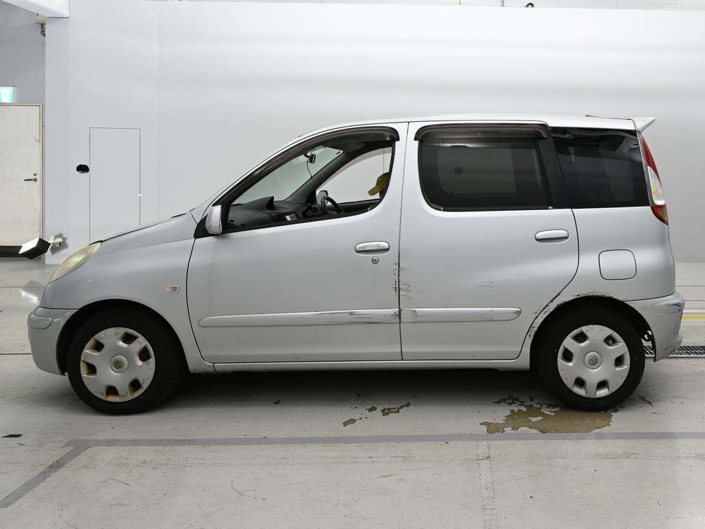 TOYOTA FUNCARGO