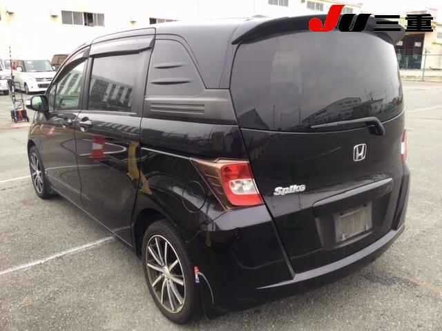 HONDA FREED SPIKE