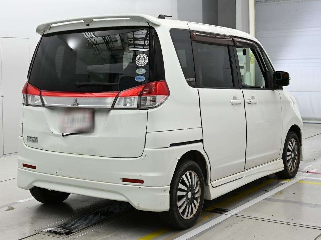 MITSUBISHI DELICA D:2