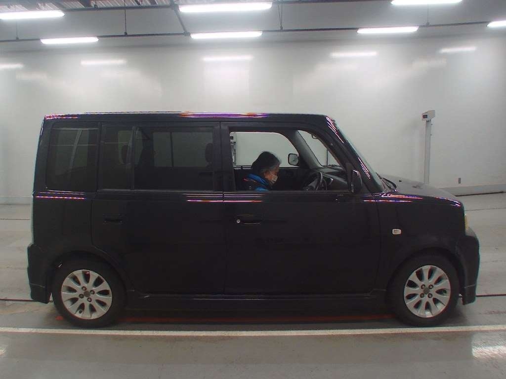 TOYOTA BB