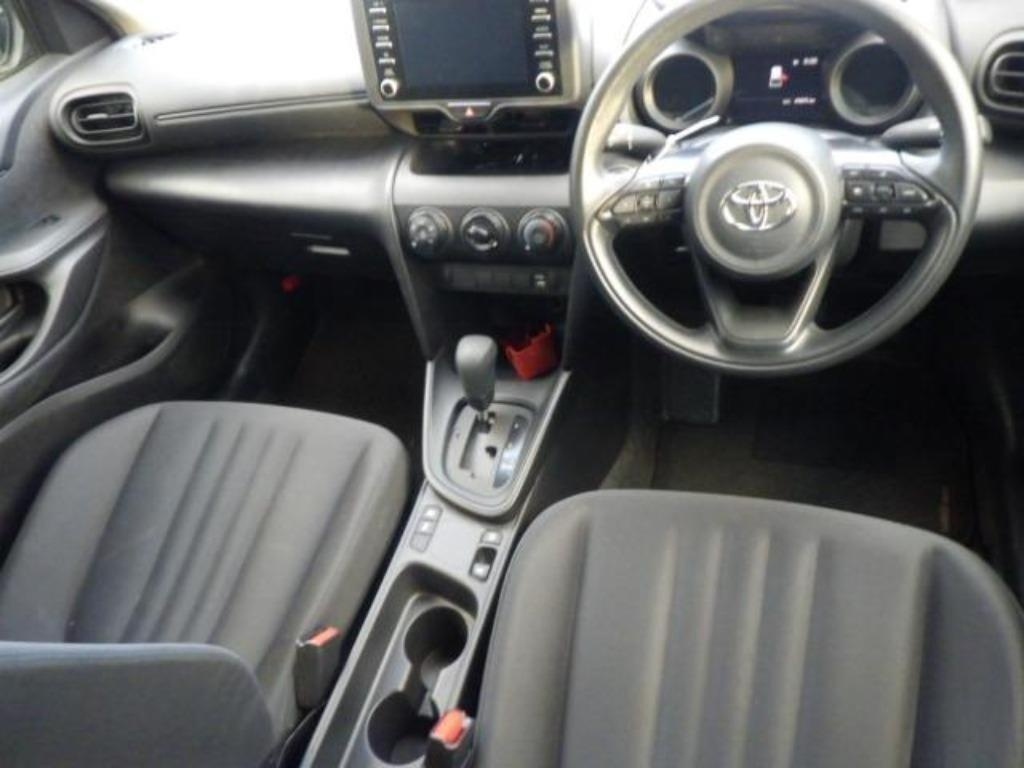 TOYOTA YARIS CROSS