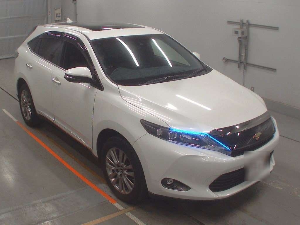 TOYOTA HARRIER