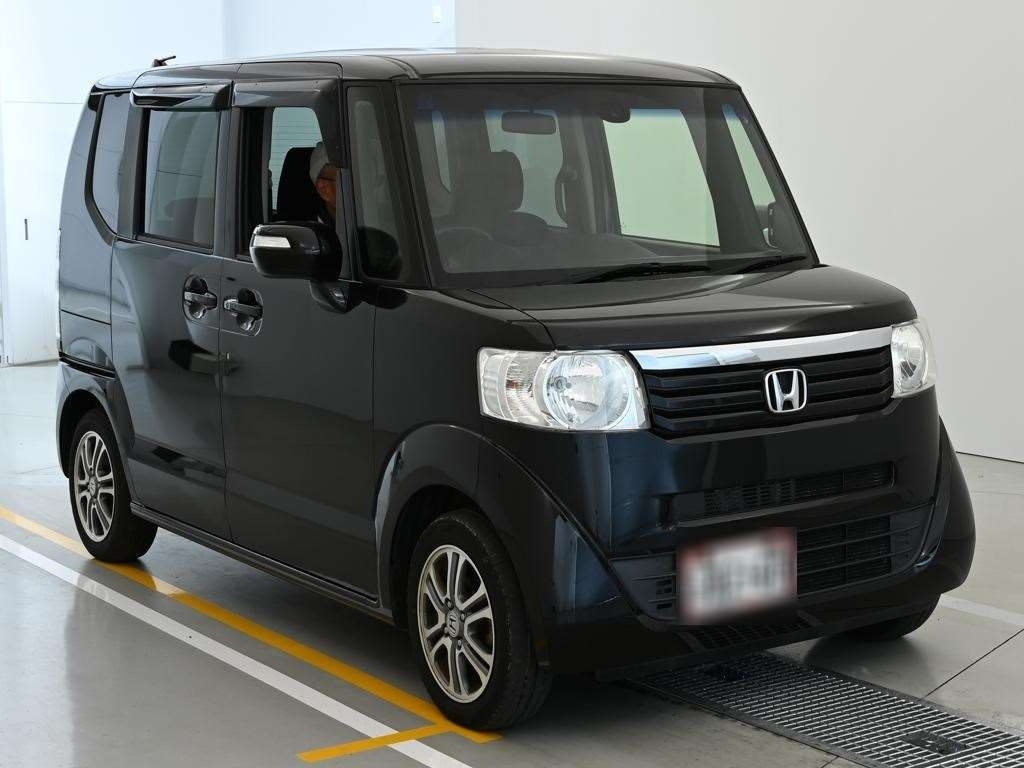 HONDA N-BOX