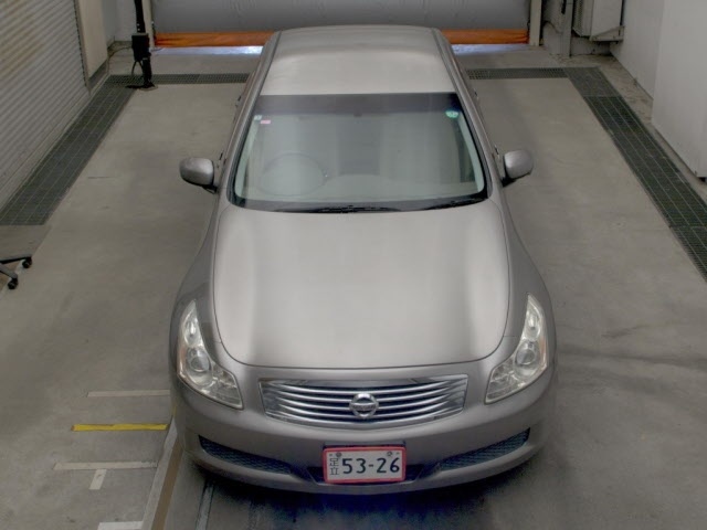 NISSAN SKYLINE