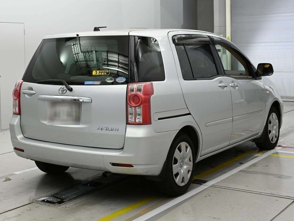 TOYOTA RAUM