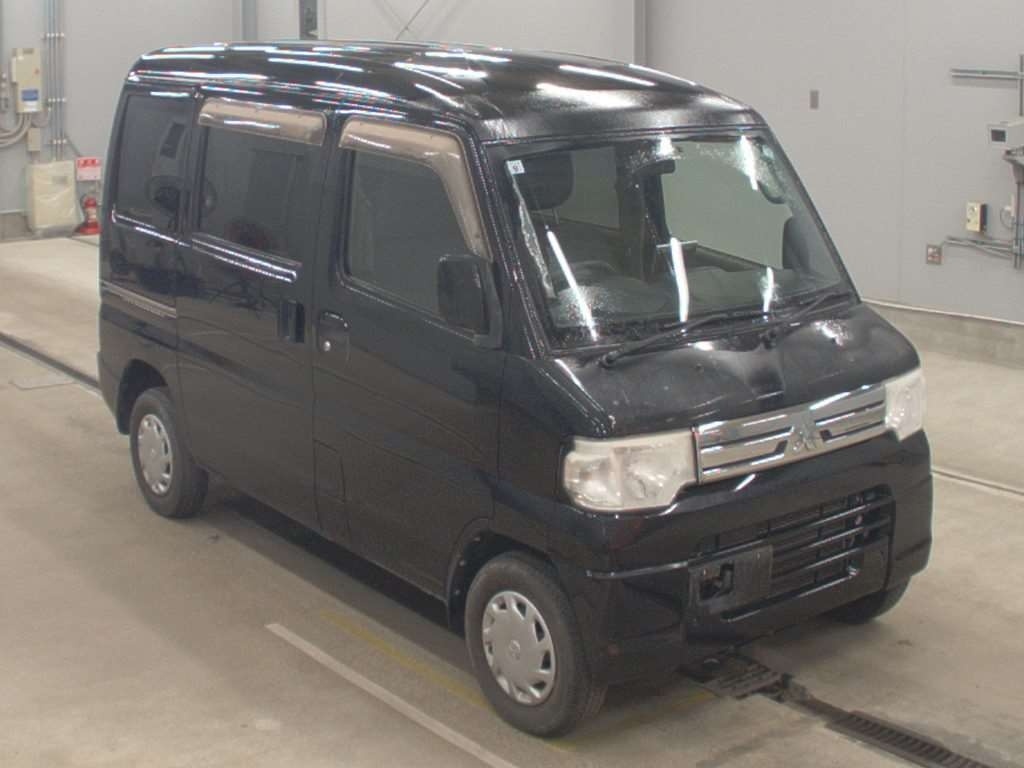 MITSUBISHI MINICAB