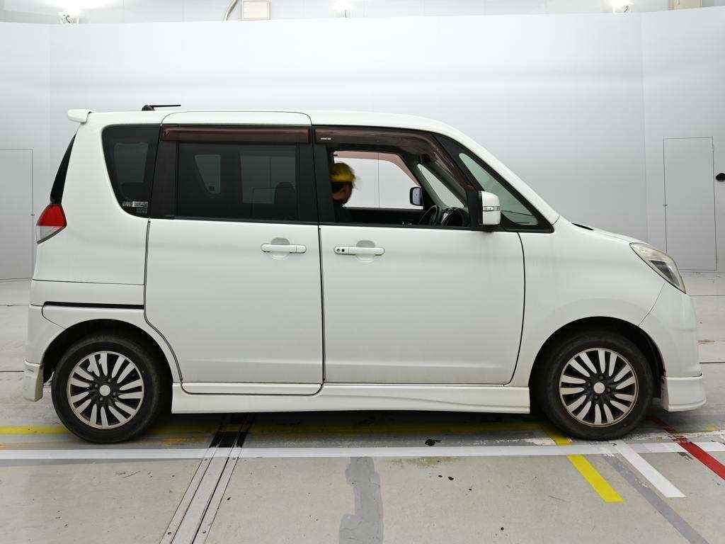 MITSUBISHI DELICA D:2
