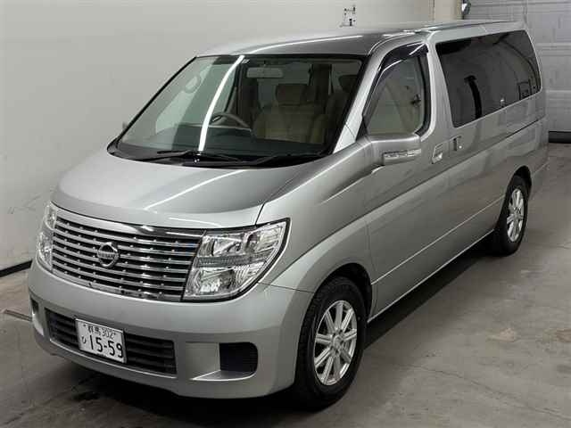 NISSAN ELGRAND