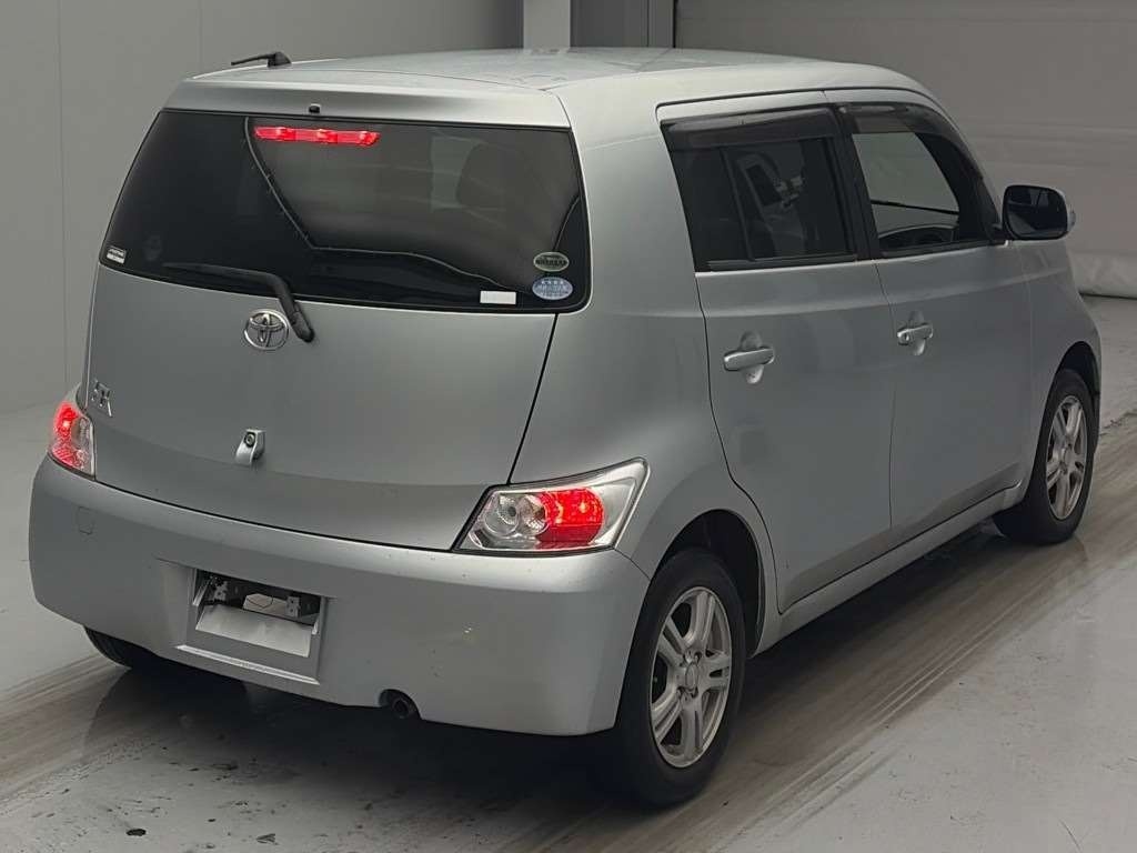TOYOTA BB