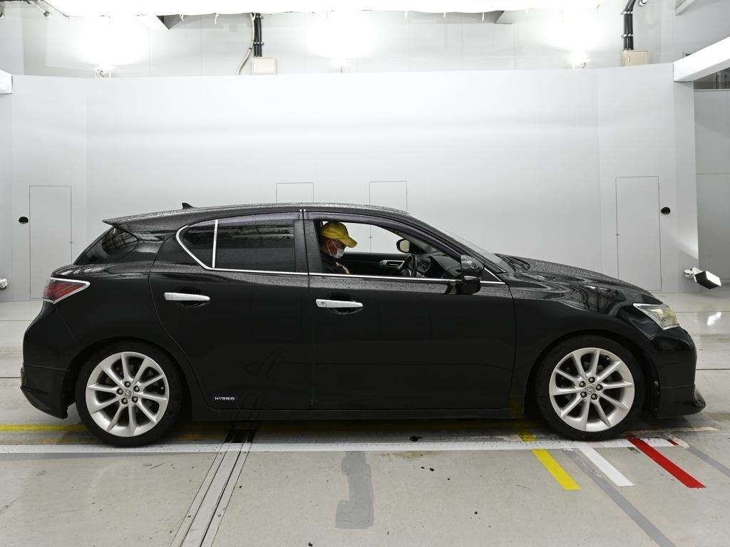 LEXUS CT200H