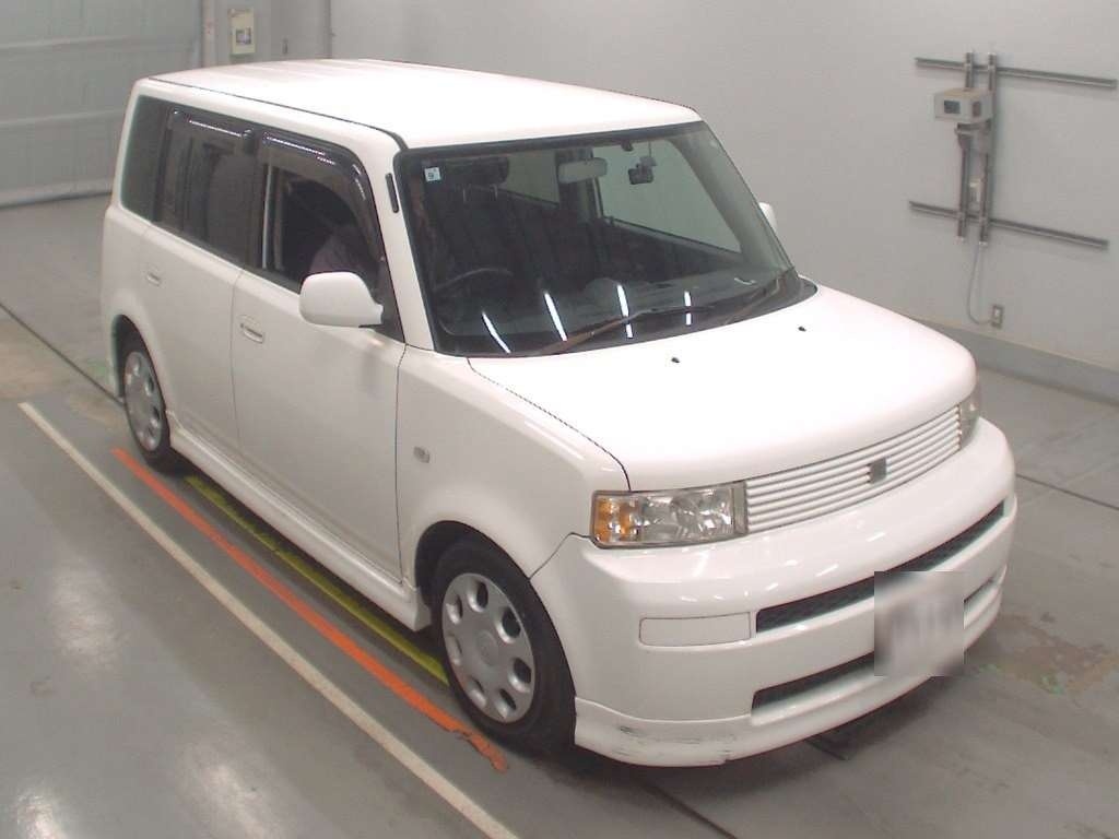 TOYOTA BB