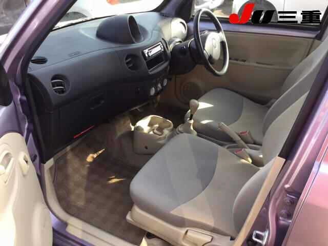 DAIHATSU ESSE