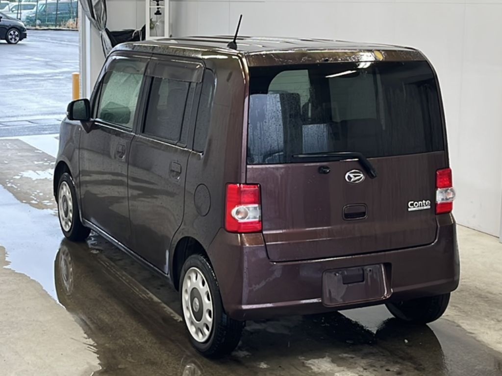 DAIHATSU MOVE CONTE
