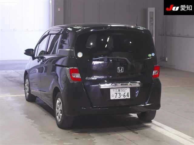 HONDA FREED SPIKE
