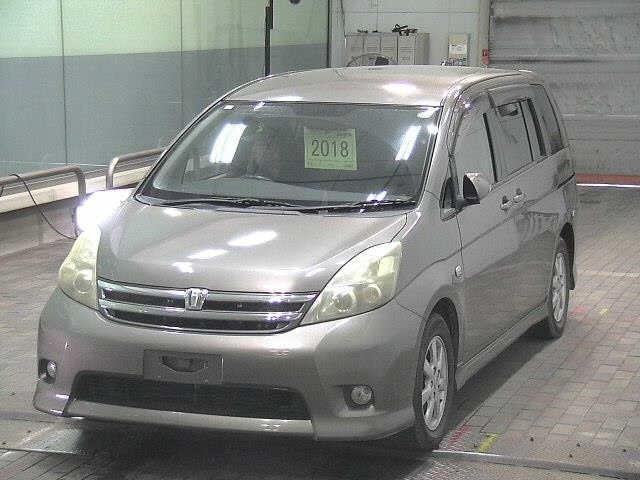 TOYOTA ISIS