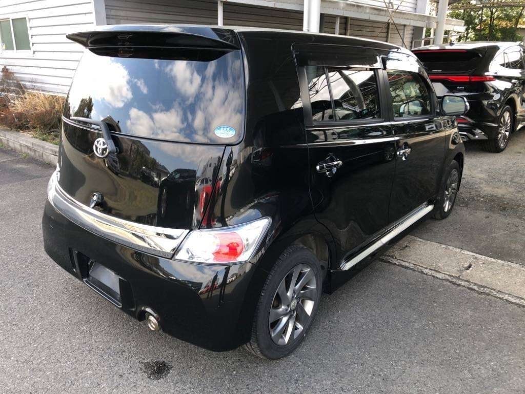 TOYOTA BB