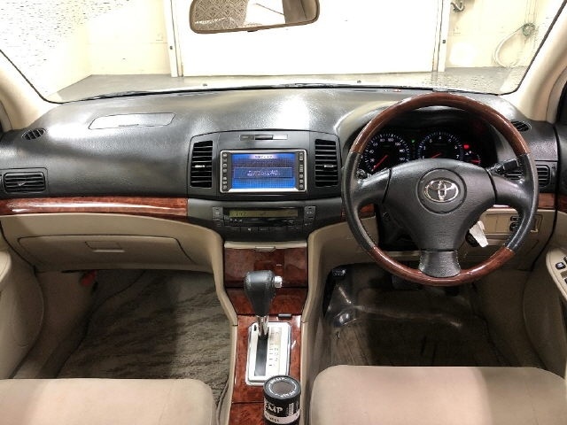 TOYOTA PREMIO