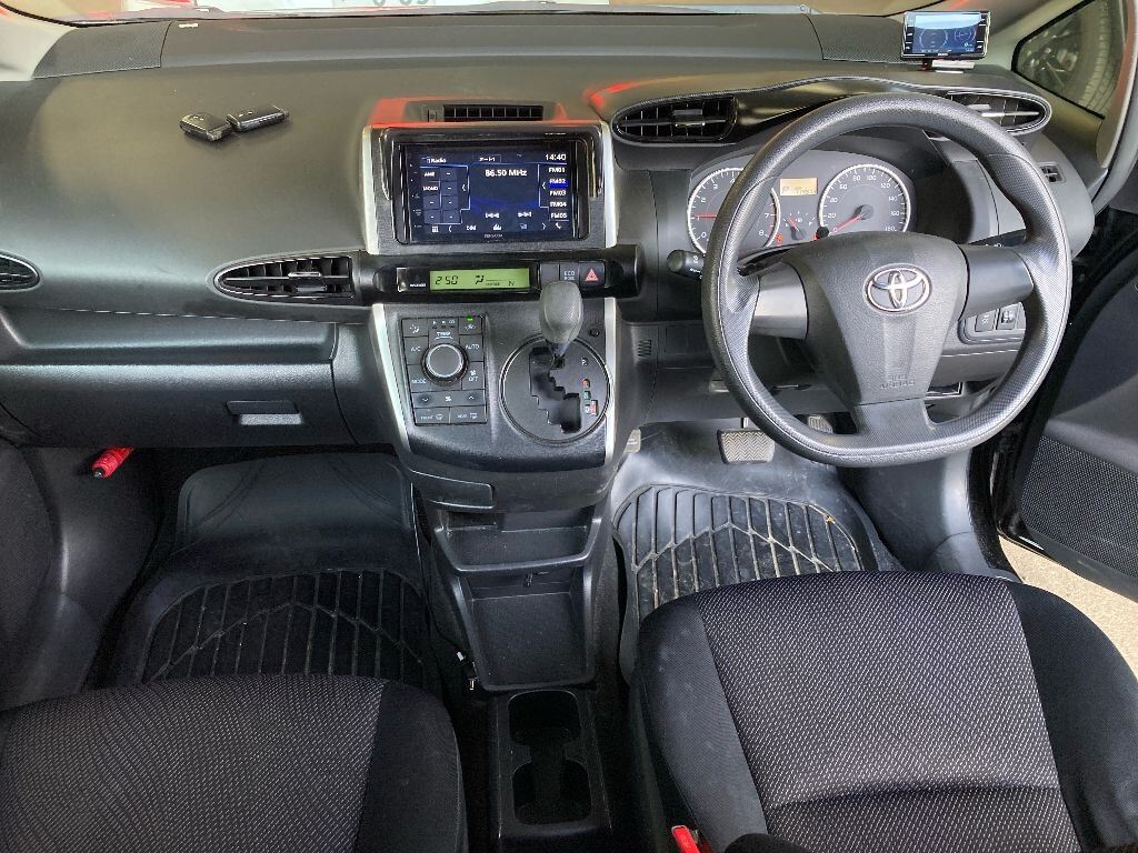 TOYOTA WISH