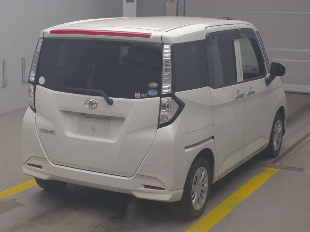 TOYOTA TANK