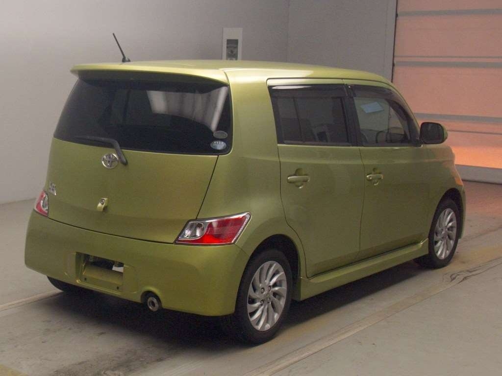 TOYOTA BB
