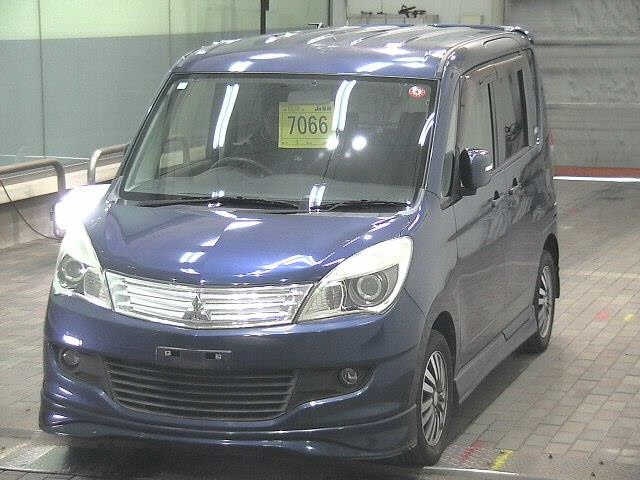 MITSUBISHI DELICA D:2